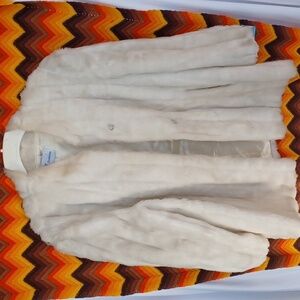 1960s Vintage HRL Fashions White Faux Fur Coat, Hook Closure, Sz L, 24"PTP, 33"L